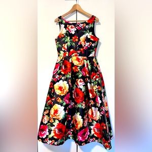🎇 Floral A-Line Midi Dress Pleated